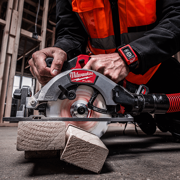 M12 FUEL™ 140mm Circular Saw (Tool Only), , hi-res